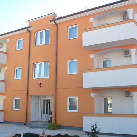 Apartments Buzleta II Fazana Luaran gambar