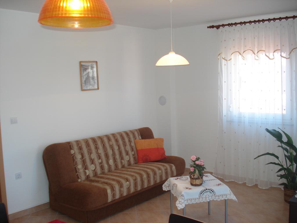 Apartments Buzleta II Fazana Bilik gambar