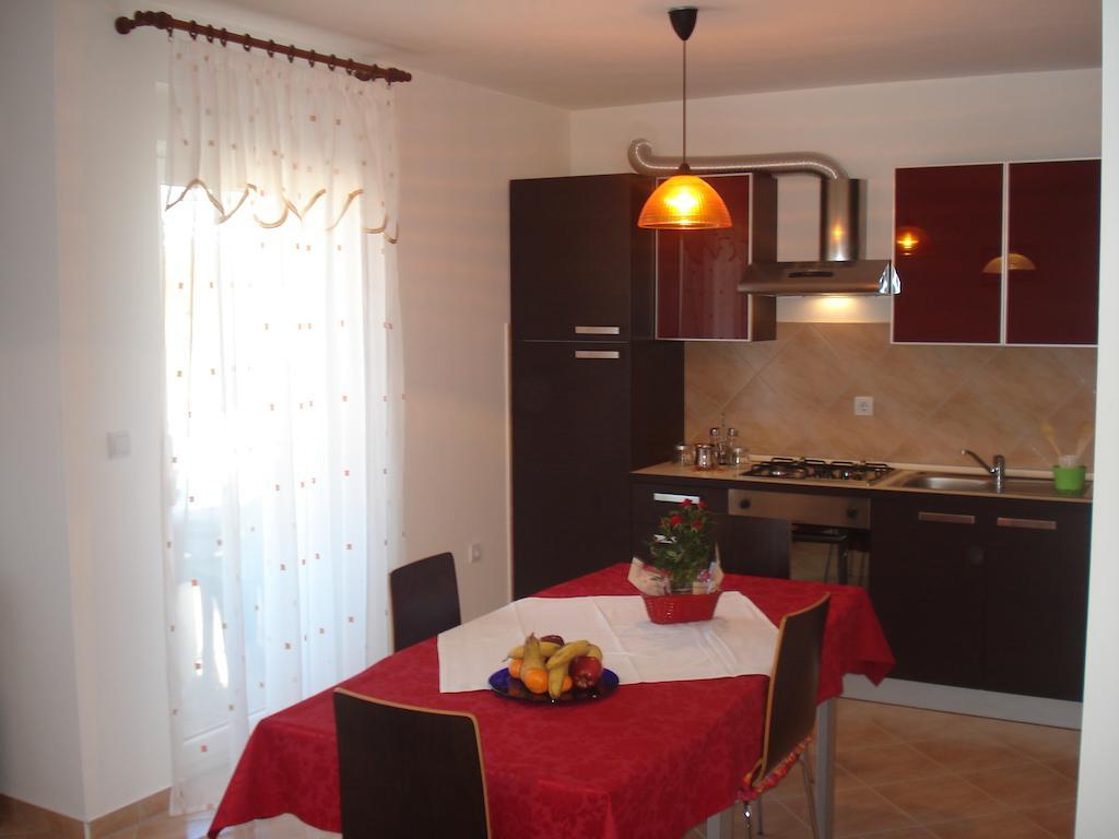 Apartments Buzleta II Fazana Bilik gambar