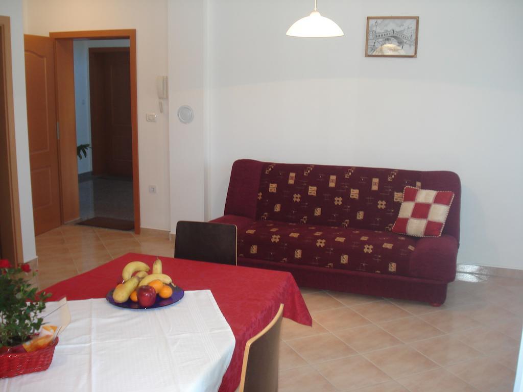 Apartments Buzleta II Fazana Bilik gambar