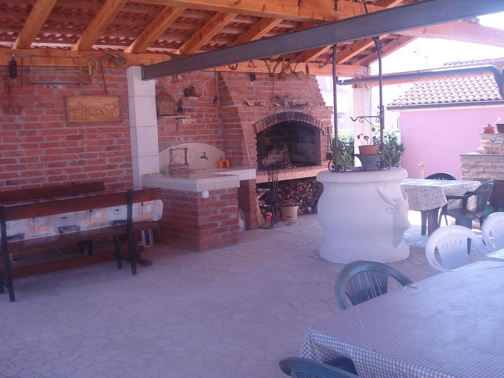 Apartments Buzleta II Fazana Luaran gambar