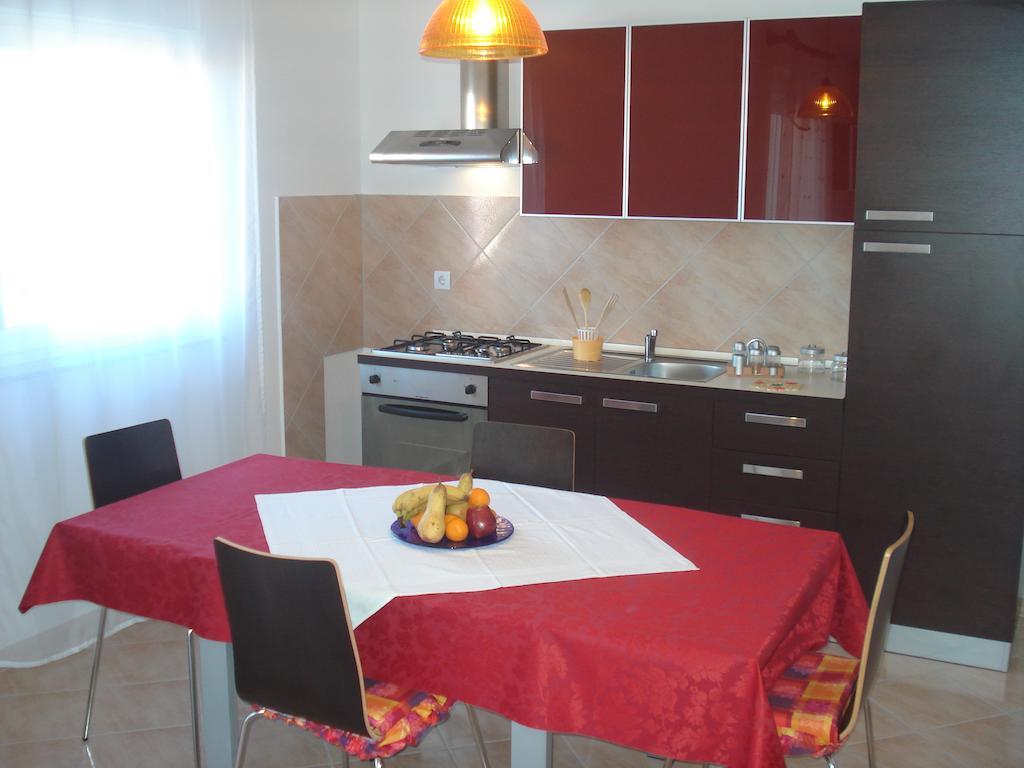 Apartments Buzleta II Fazana Bilik gambar